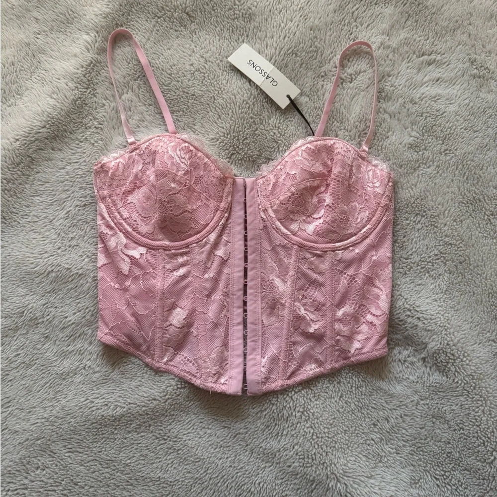 Glassons top - Picture 1 of 2